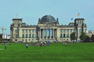 Der deutsche Reichstag und die umliegenden Gebäude versorgen sich zu 82% selbst mit grünem Strom.