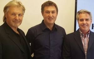 Das erfolgreiche Projektteam: Hirsch-Country-Manager Horst Hammer, iLogs-Geschäftsführer Walter Liebhart und IT-Experte Peter Stocker.