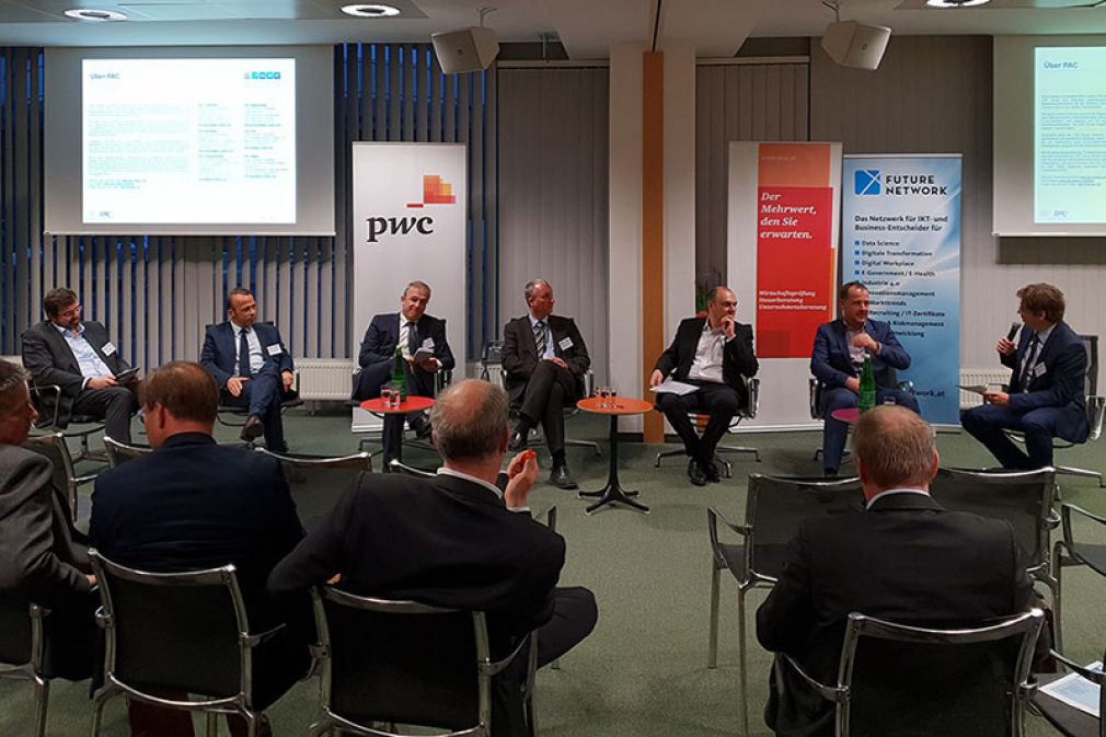 Große Podiumsrunde bei der Veranstaltung des Future Network: Klaus Holzhauser (PAC), Marcus Scheiblecker (WIFO), Helmut Leopold (AIT), Gerhard Göschl (Microsoft, VÖSI), Kurt Glatz (ALE), Günther Seyer (PwC) und Martin Szelgrad (Report).