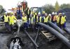 Foto: Verlegt wurde eine Rohrleitung mit Innenwellrohren aus Edelstahl, welche die thermisch bedingte Längsausdehnung der Rohrleitung kompensieren können.
