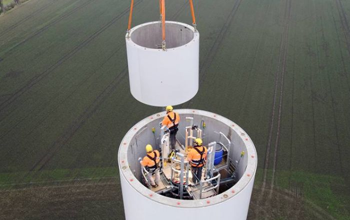 In Poysdorf und Wilfersdorf installiert die Windkraft Simonsfeld AG die ersten Dreimegawattanlagen des Typs REpower 3.2M114. (Foto: IG Windkraft)