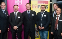 Franz Öller, Johannes Baumgartner, Michael Schober, Thomas Pfeiffer, Christian Öhlinger und Thomas Gradauer diskutierten zu Herkunftsfragen von IT-Services: vom Serverkammerl bis zur Wolke.