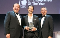 Dieter Waldmann, Executive Director EY Entrepreneur Of The Year in Österreich, Oliver Krizek, NAVAX, und Helmut Maukner, Country Managing Partner EY.