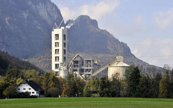 Foto: Gemeinsam mit der Naturwerksteinindustrie (-9,71 %) musste die Zementindustrie (-7,29 %) den stärksten Umsatzrückgang hinnehmen.